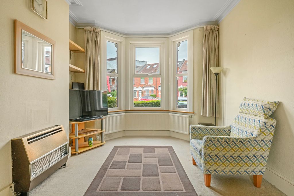 Property photo 3 of 15 _Akp0453