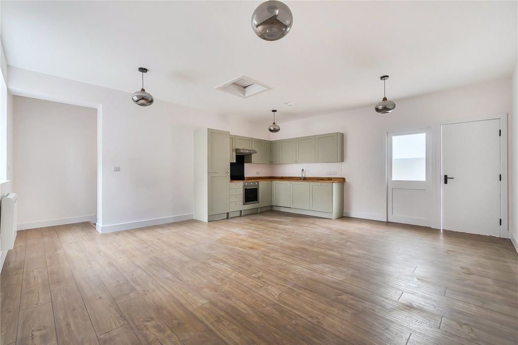 Property photo 3 of 11 Open Plan Reception