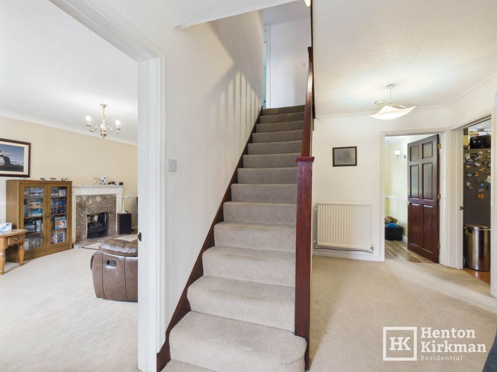 Property photo 3 of 24