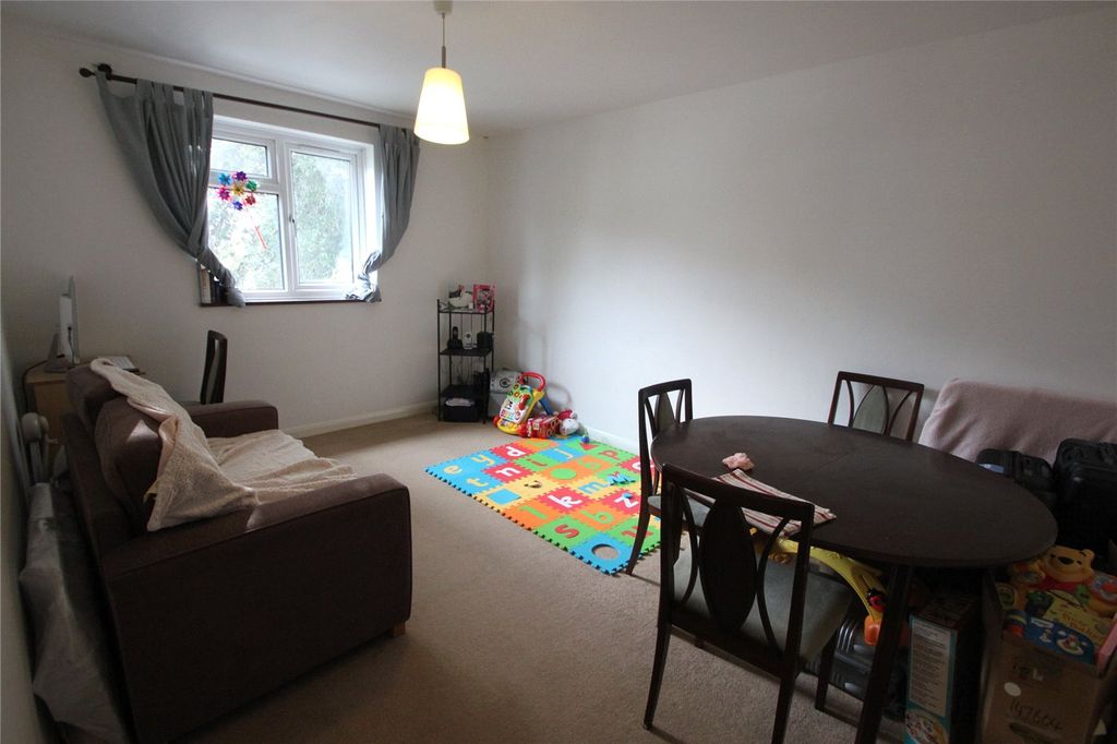 Property photo 2 of 5 Picture No. 05