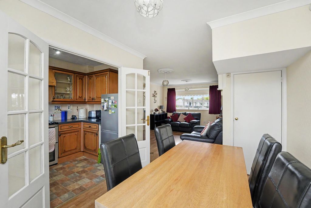 Property photo 3 of 29 Dining Room