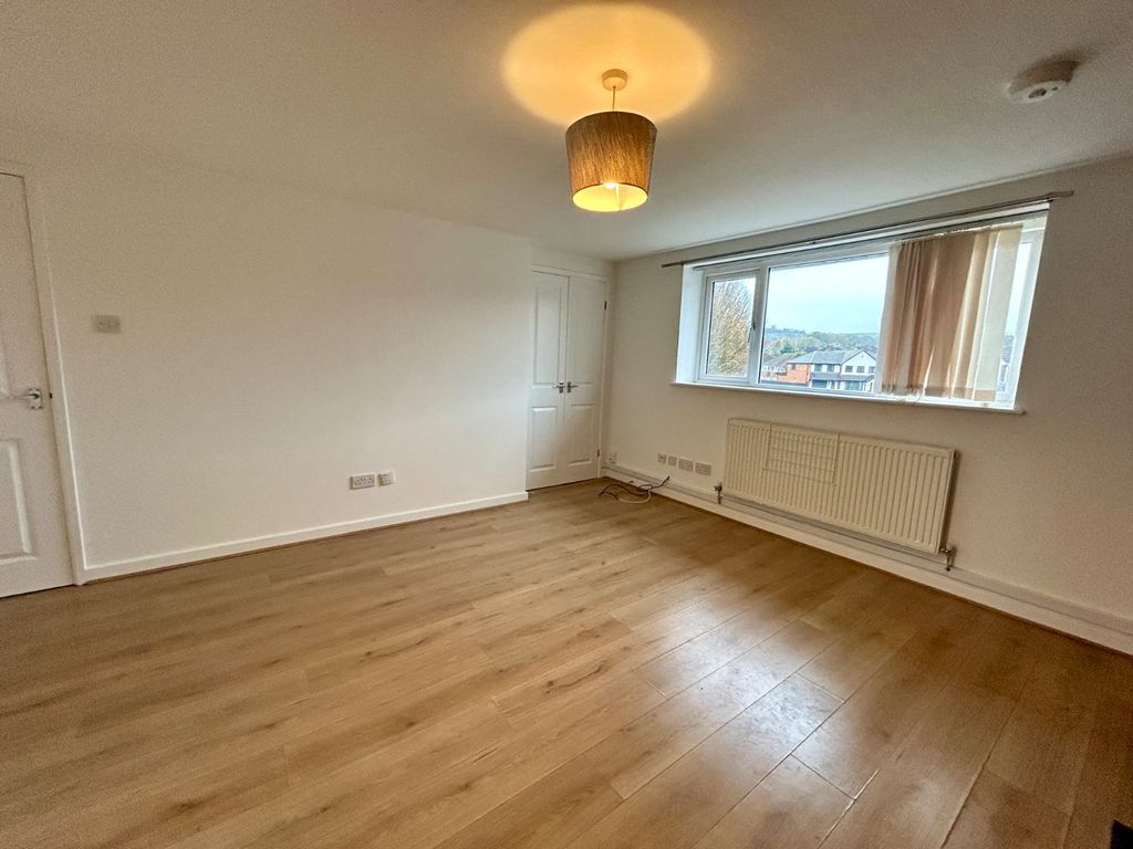 Property photo 3 of 6 Picture No. 08