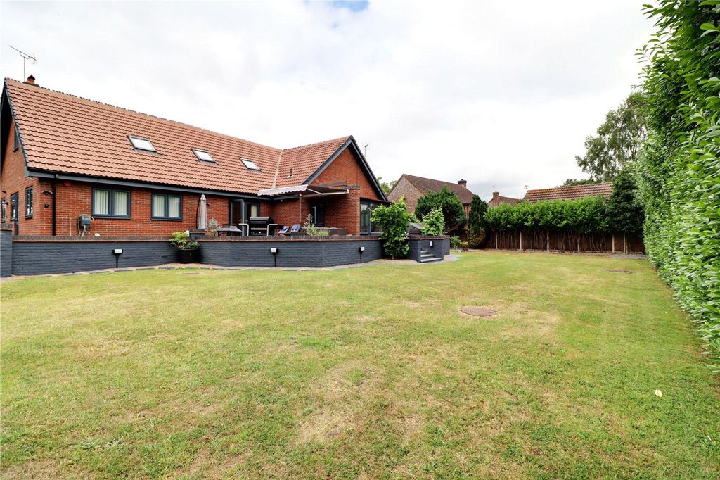 Property photo 3 of 35 Picture No. 36