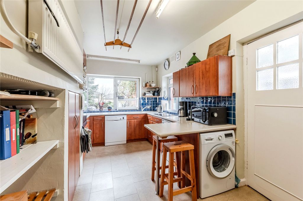 Property photo 2 of 29 Picture No. 01