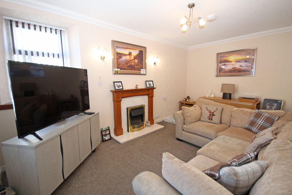 Property photo 3 of 30