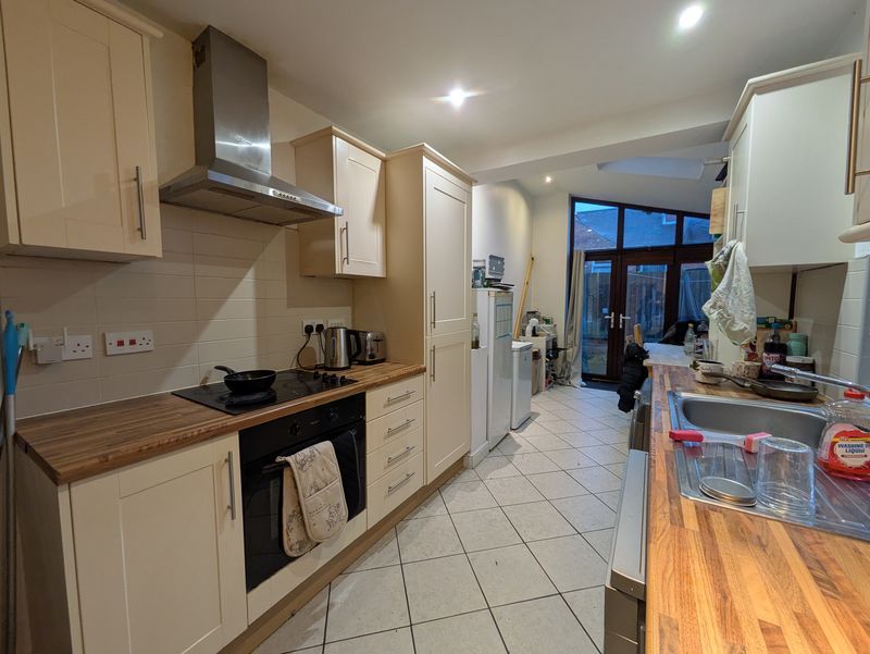 Property photo 1 of 15 Photo 10