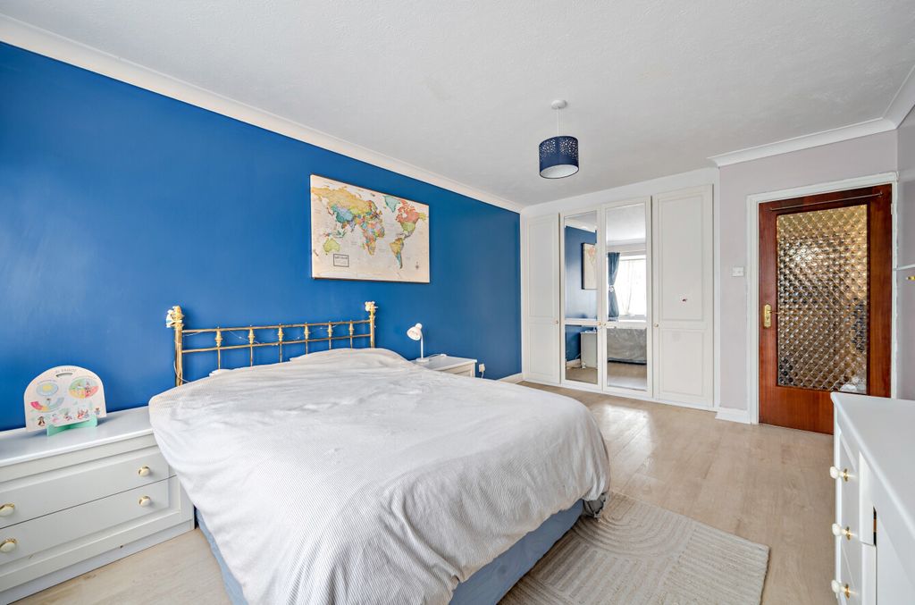 Property photo 3 of 13 1458323-13-6A071E...