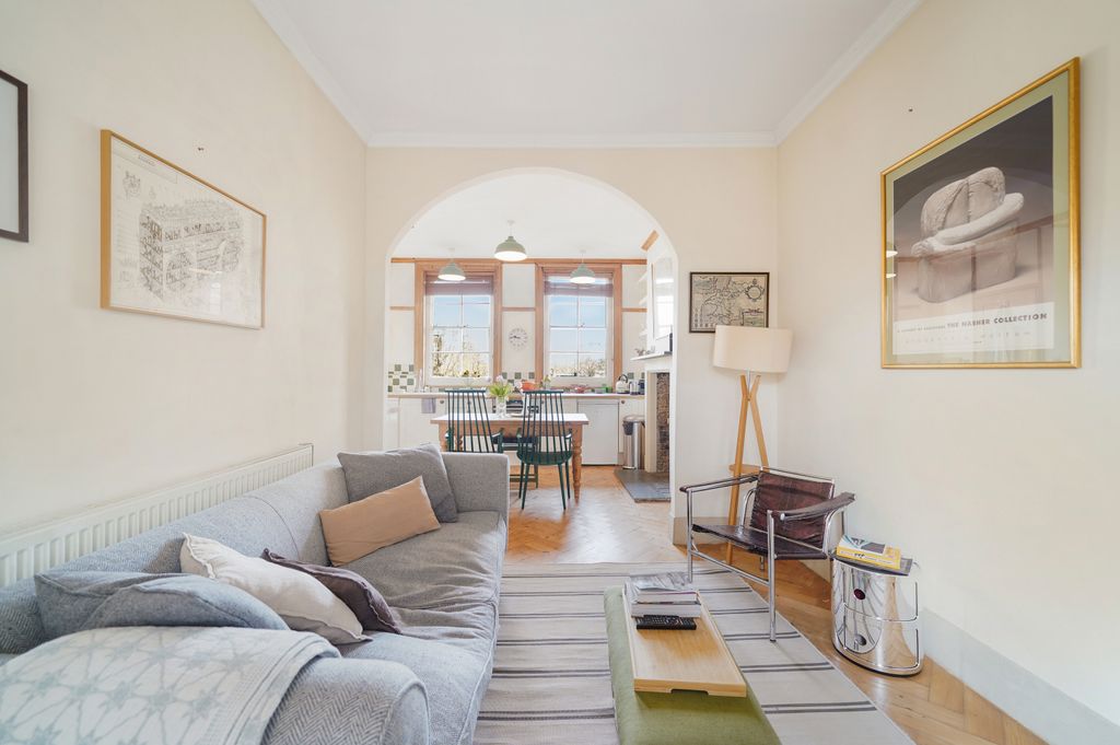 Property photo 1 of 13 Flat 10, Kingsley House - Pcjlmxjupfgmuirkou9O.Jpg