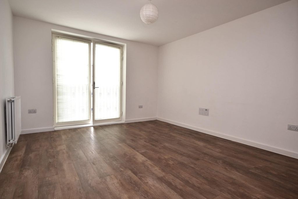 Property photo 2 of 9 Living Room