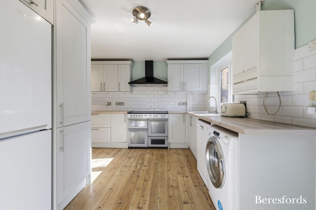 Property photo 3 of 30 Picture No. 23