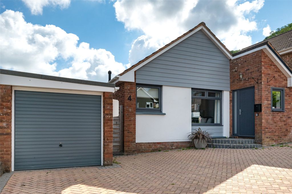 Property photo 1 of 12 1 - Picture No. 07