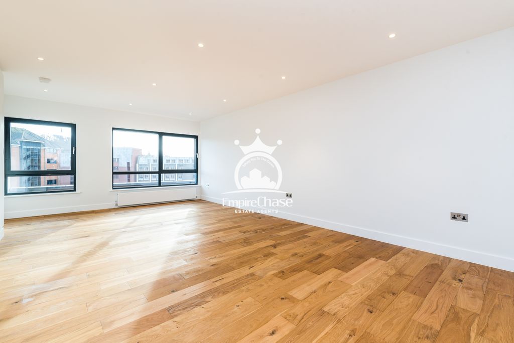 Property photo 3 of 4