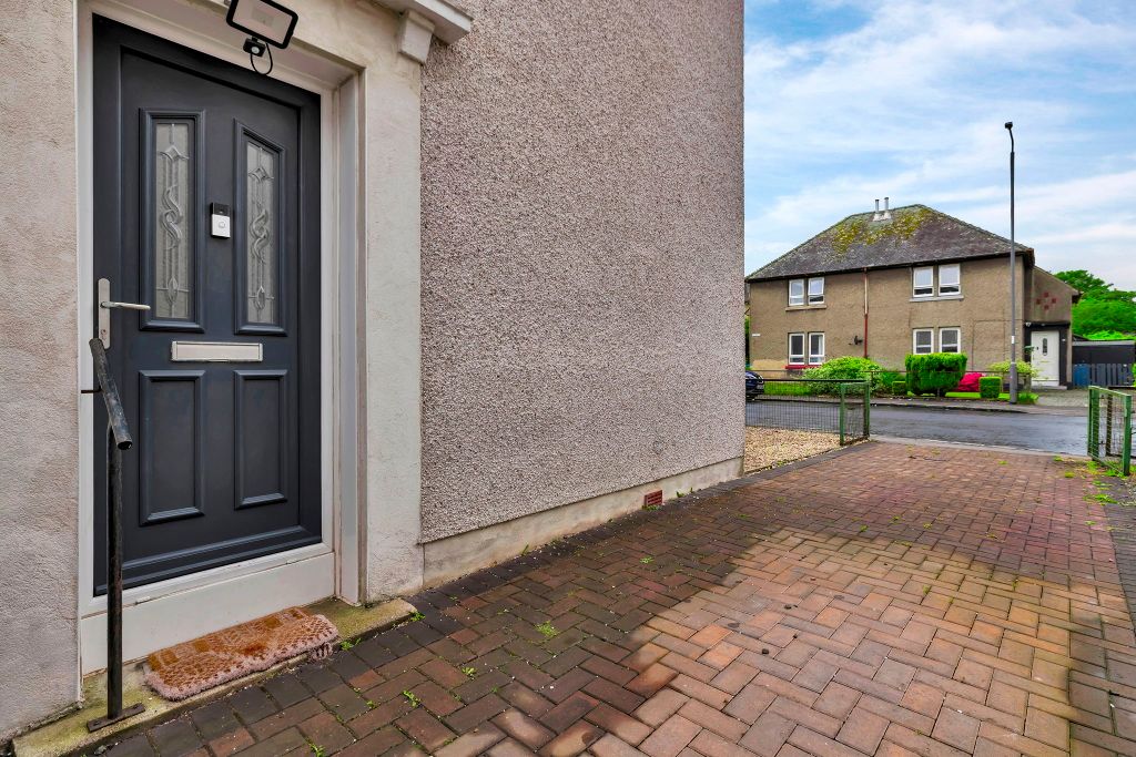Property photo 2 of 25 1