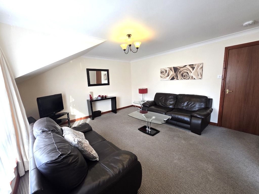 Property photo 3 of 11 Photo 3