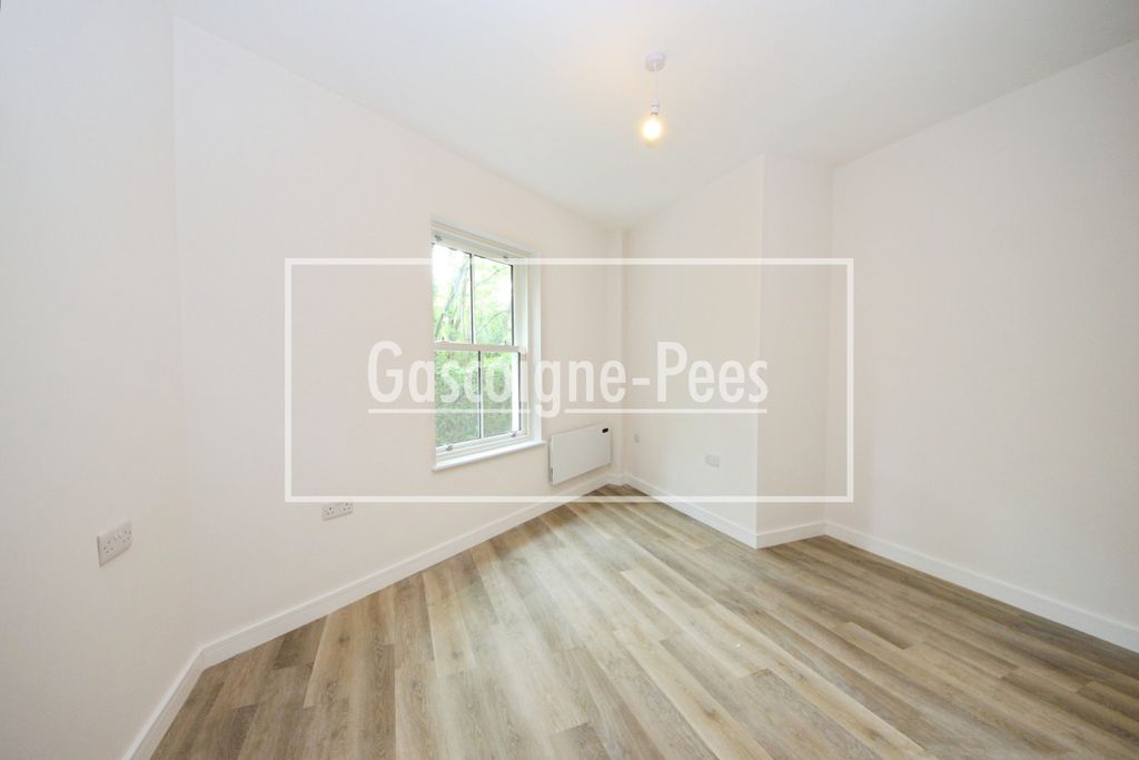 Property photo 2 of 3