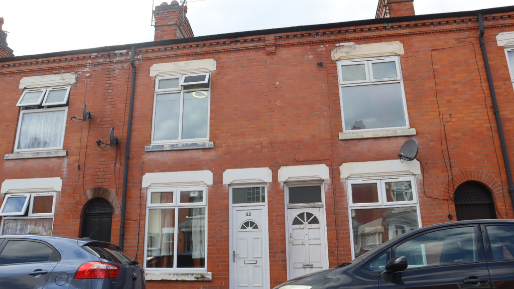 Property photo 1 of 27