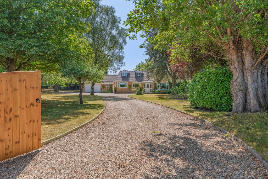 Property photo 2 of 44