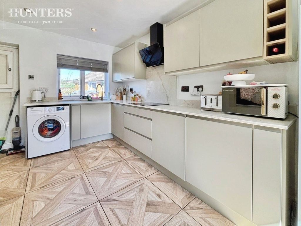 Property photo 2 of 18 Pbox-Img.Jpg