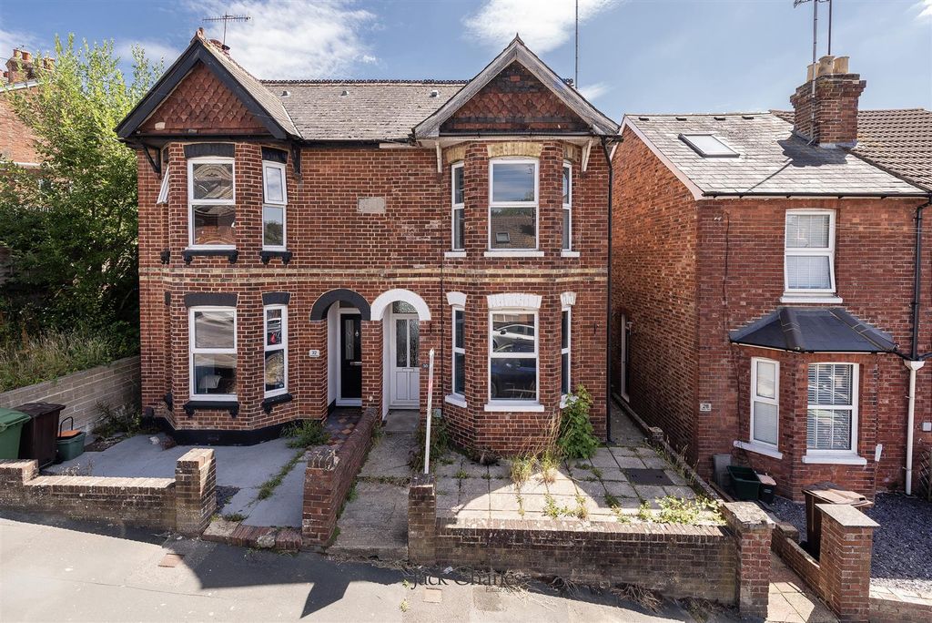 Property photo 1 of 11 30 Woodlands, Tn4 9Hw 001.Jpg