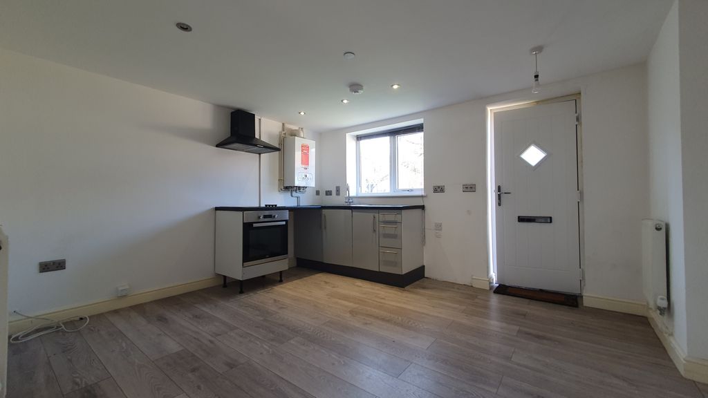 Property photo 2 of 9 Gallery