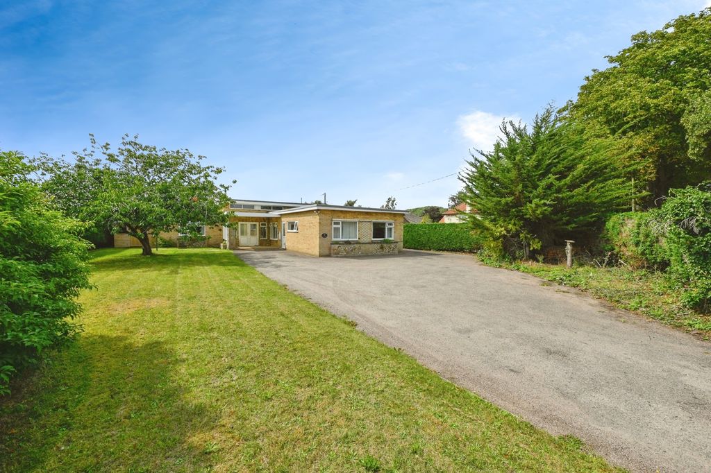 Property photo 1 of 17 Photo