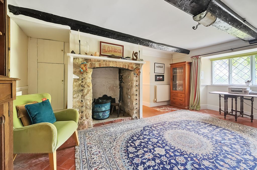 Property photo 2 of 34 1303150-6-68402Ab...