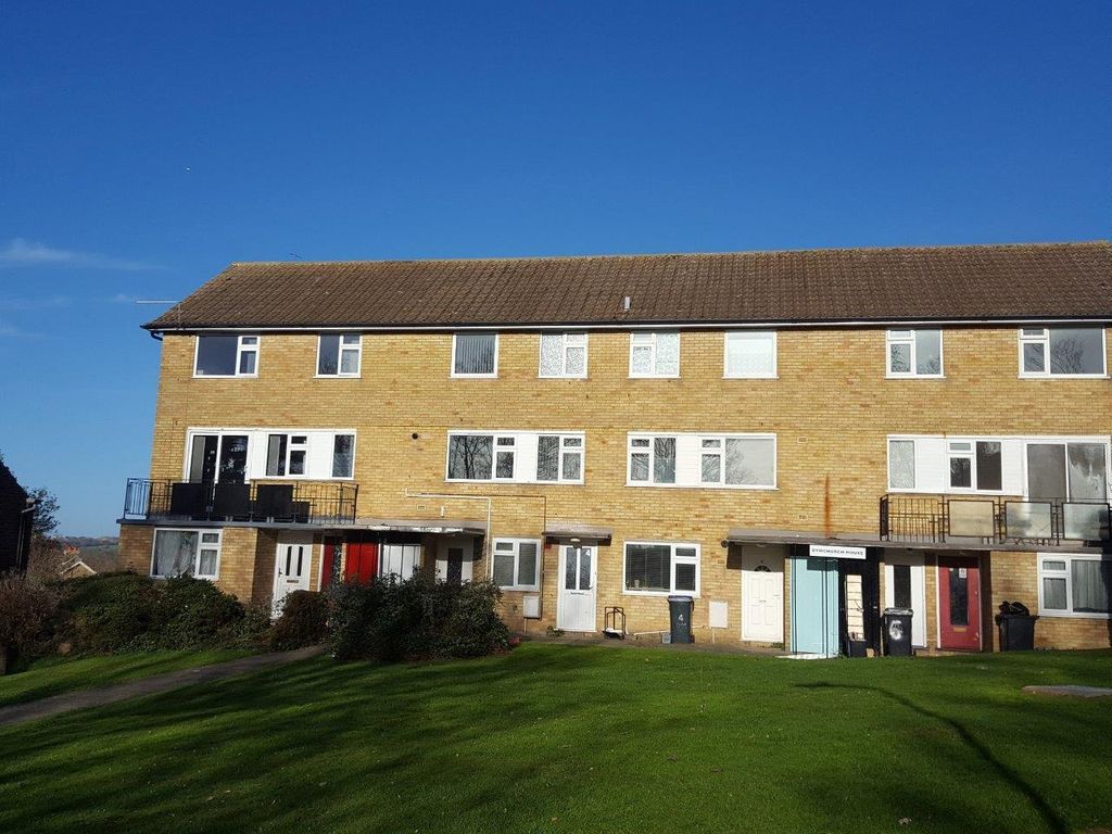 Property photo 1 of 20 2 Dymchurch Exernal.Jpg