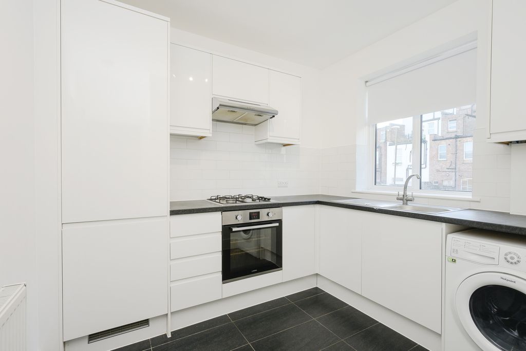 Property photo 3 of 10 Picture No. 04