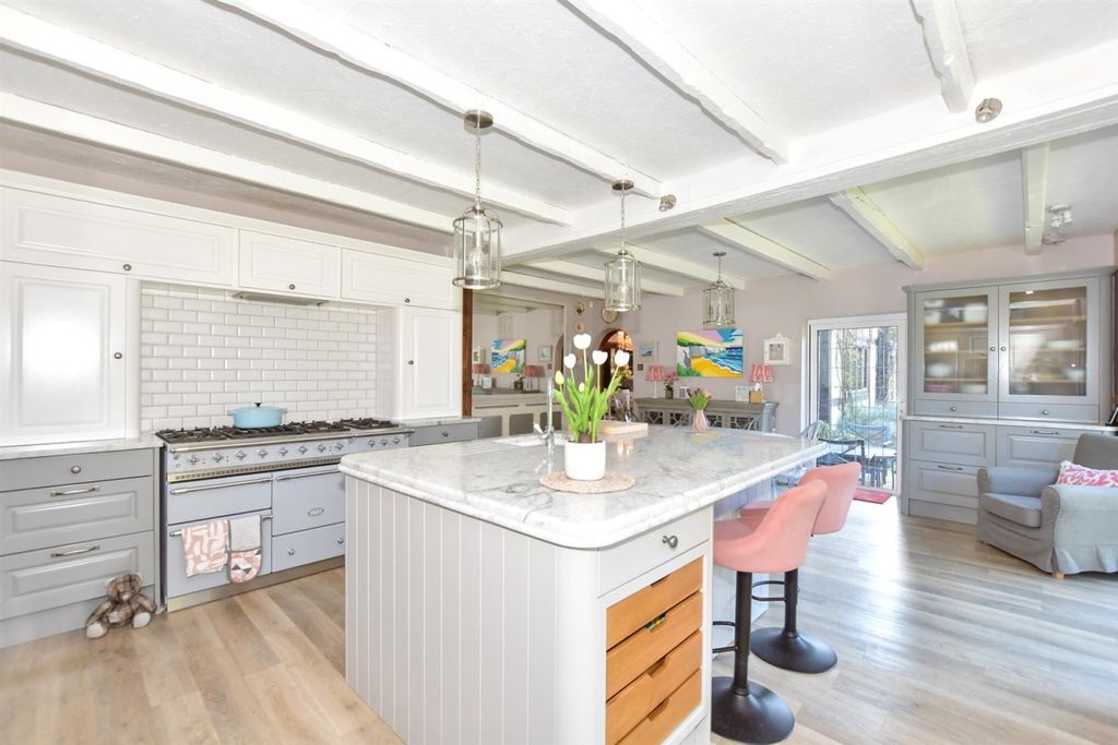 Property photo 3 of 21 Fitzroy Kitchen Area