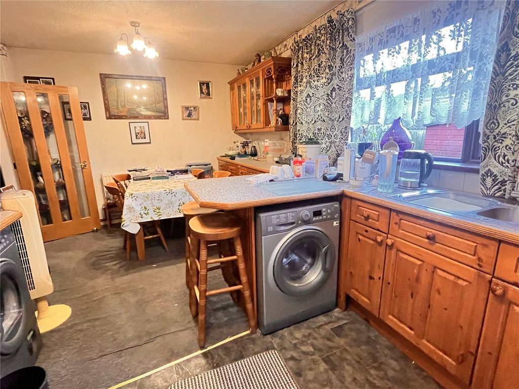 Property photo 3 of 14 Picture No. 13