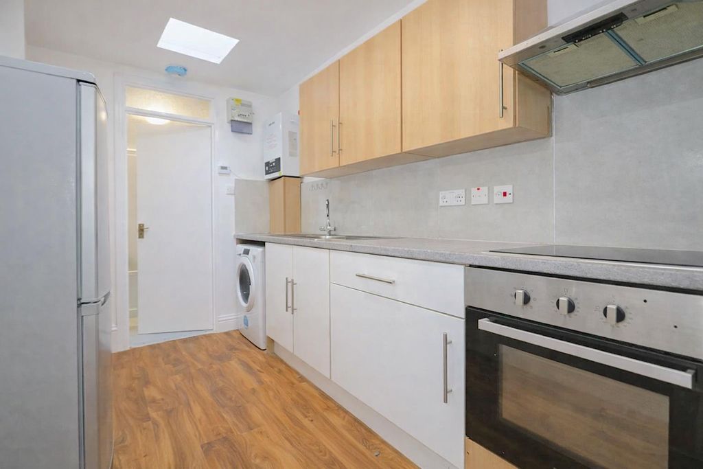 Property photo 2 of 3 0804227B-3E25-4E5F-9B8F-Ebb16E76A512.Png