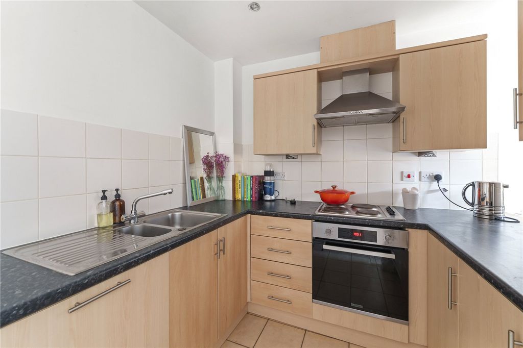 Property photo 3 of 9 Picture No. 09