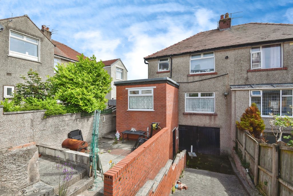 Property photo 2 of 20 19