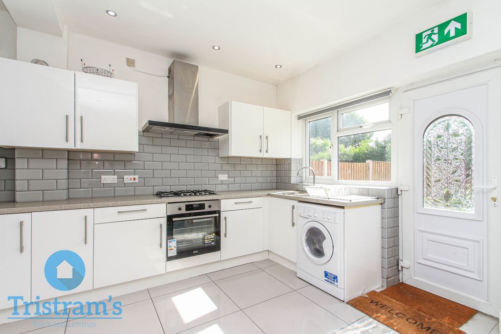 Property photo 2 of 22