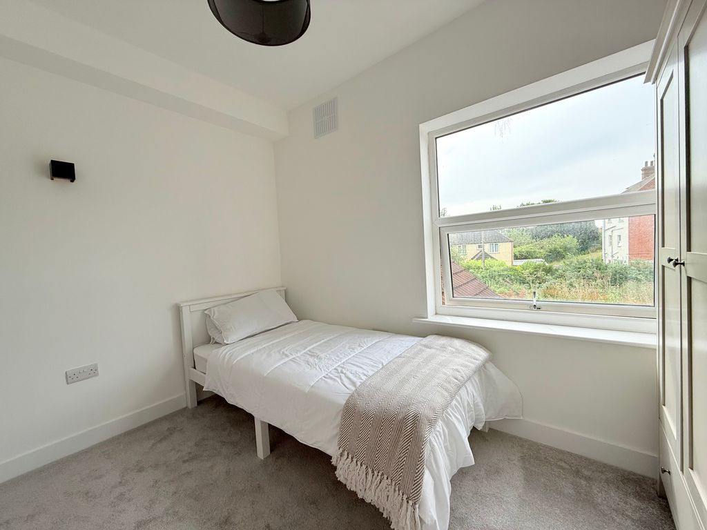 Property photo 2 of 10 Image