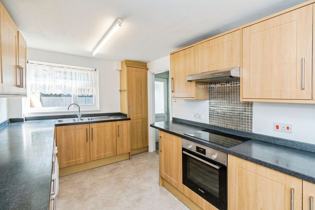 Property photo 3 of 19 Pbox-Img.Jpg
