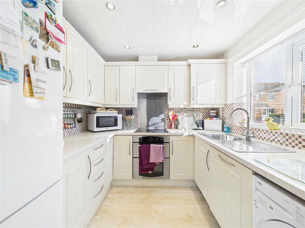 Property photo 3 of 23 Picture No. 09