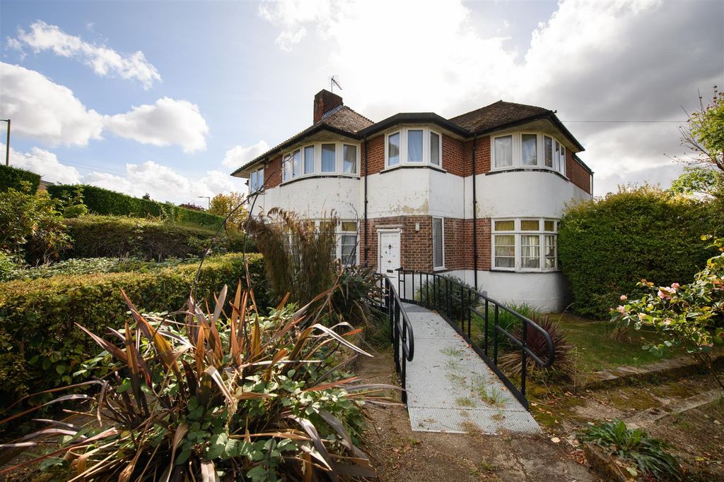 Property photo 1 of 20 Whitehouse 16.Jpg
