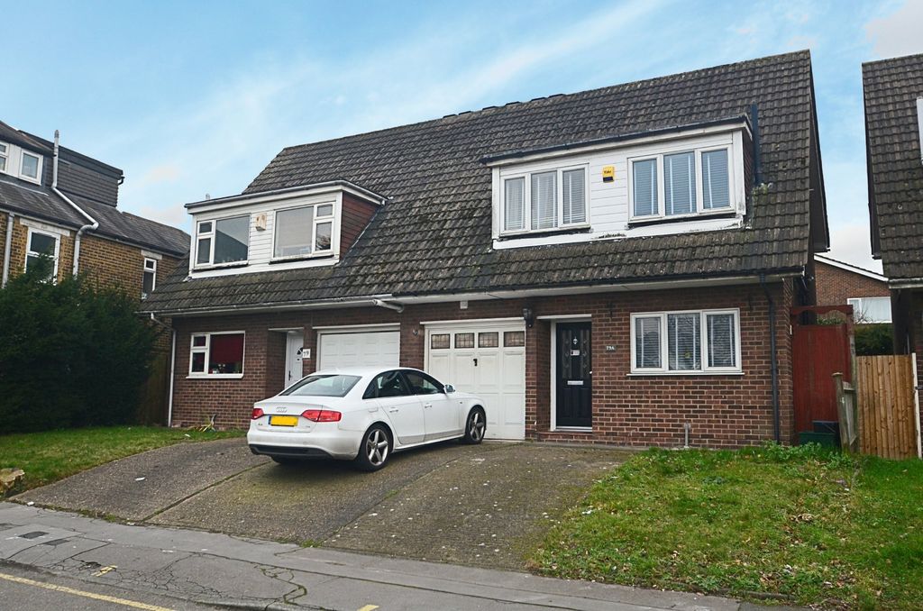 Property photo 1 of 8 External
