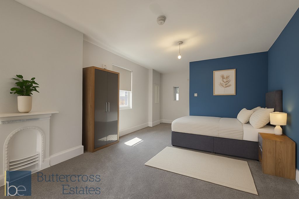 Property photo 2 of 16 Bedroom