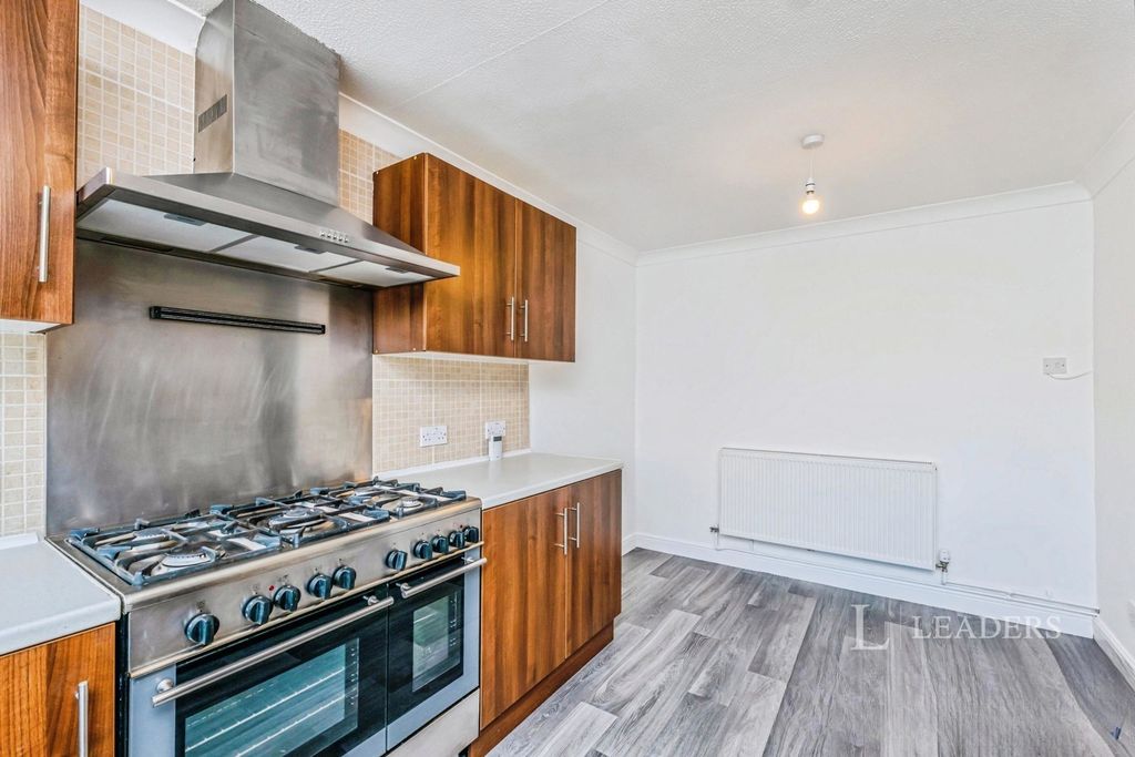 Property photo 2 of 8 Pbox-Img.Jpg