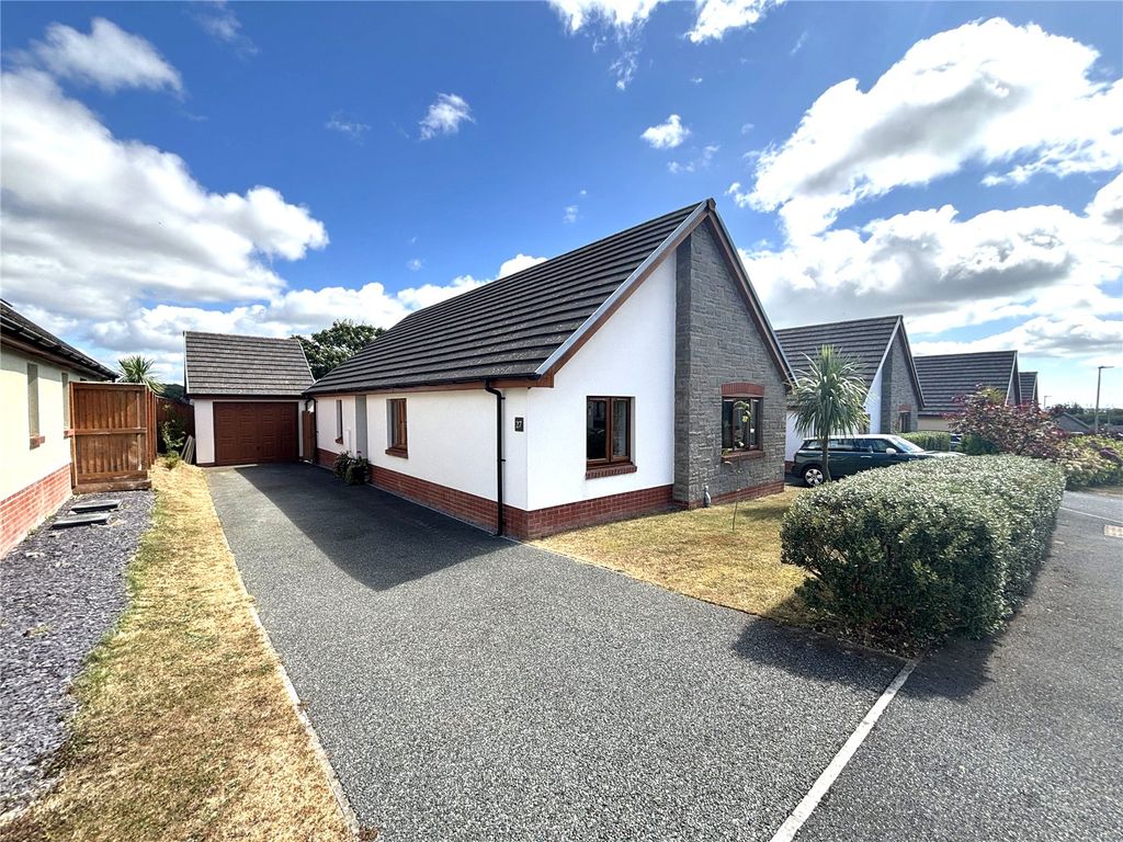 Property photo 1 of 20 Picture No. 02