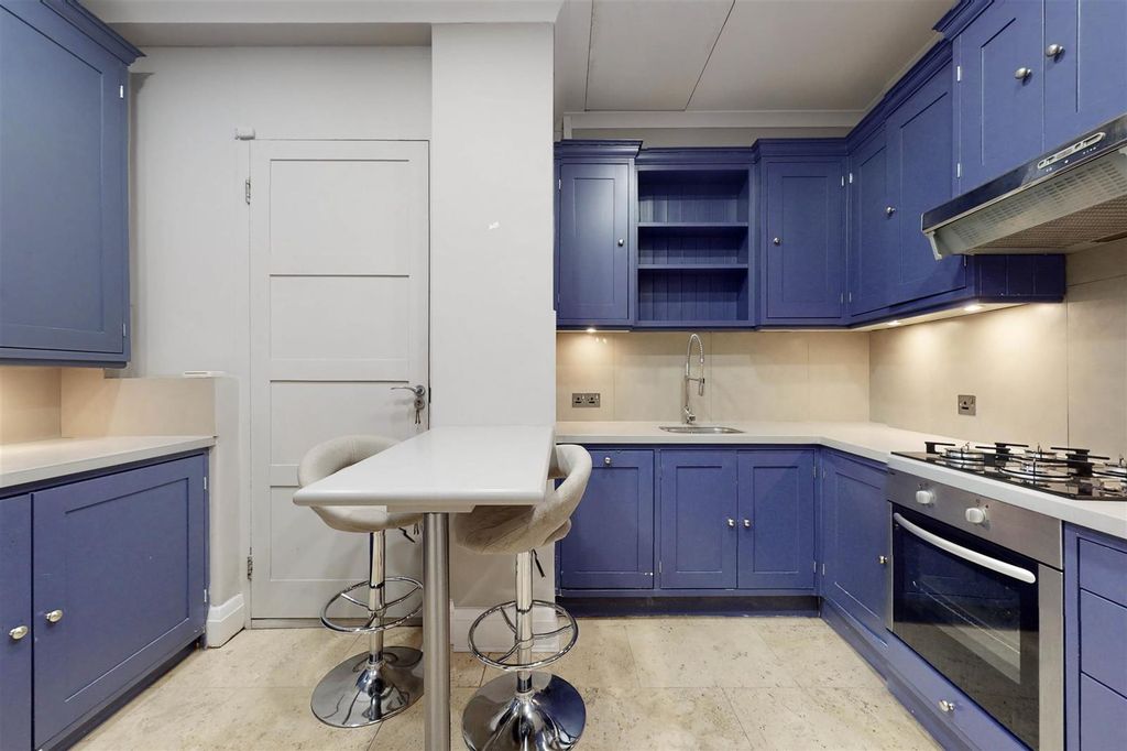 Property photo 2 of 12 Kitchen