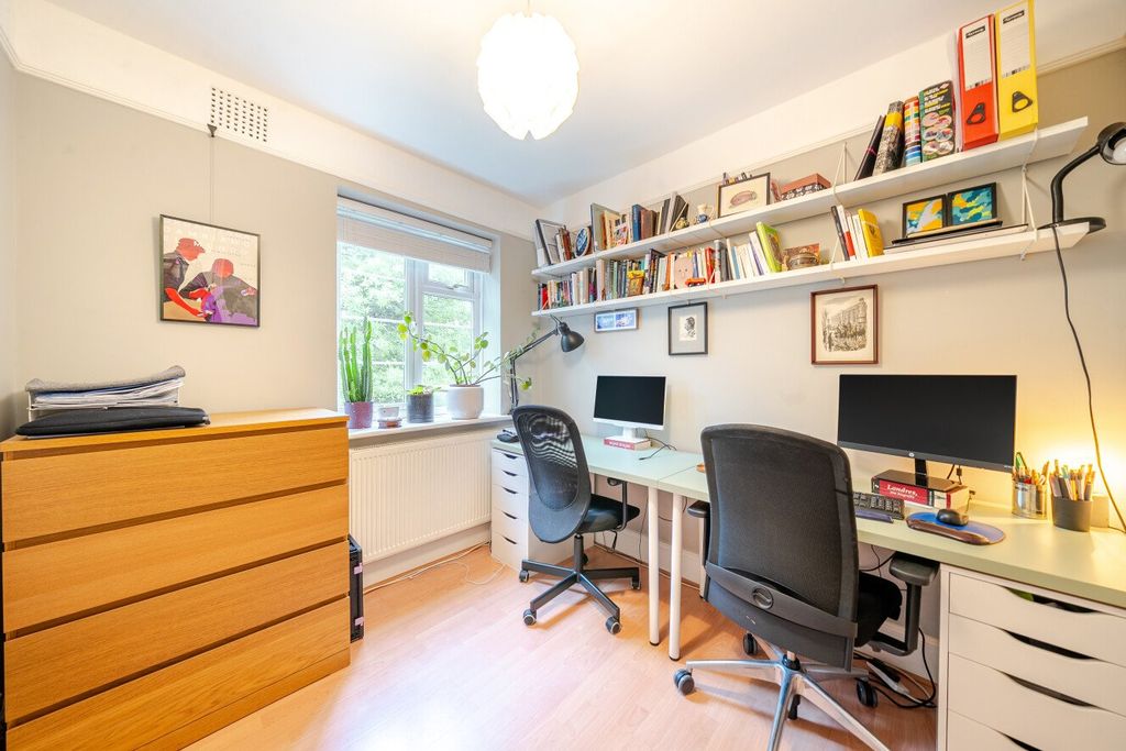 Property photo 3 of 16 Picture No. 13