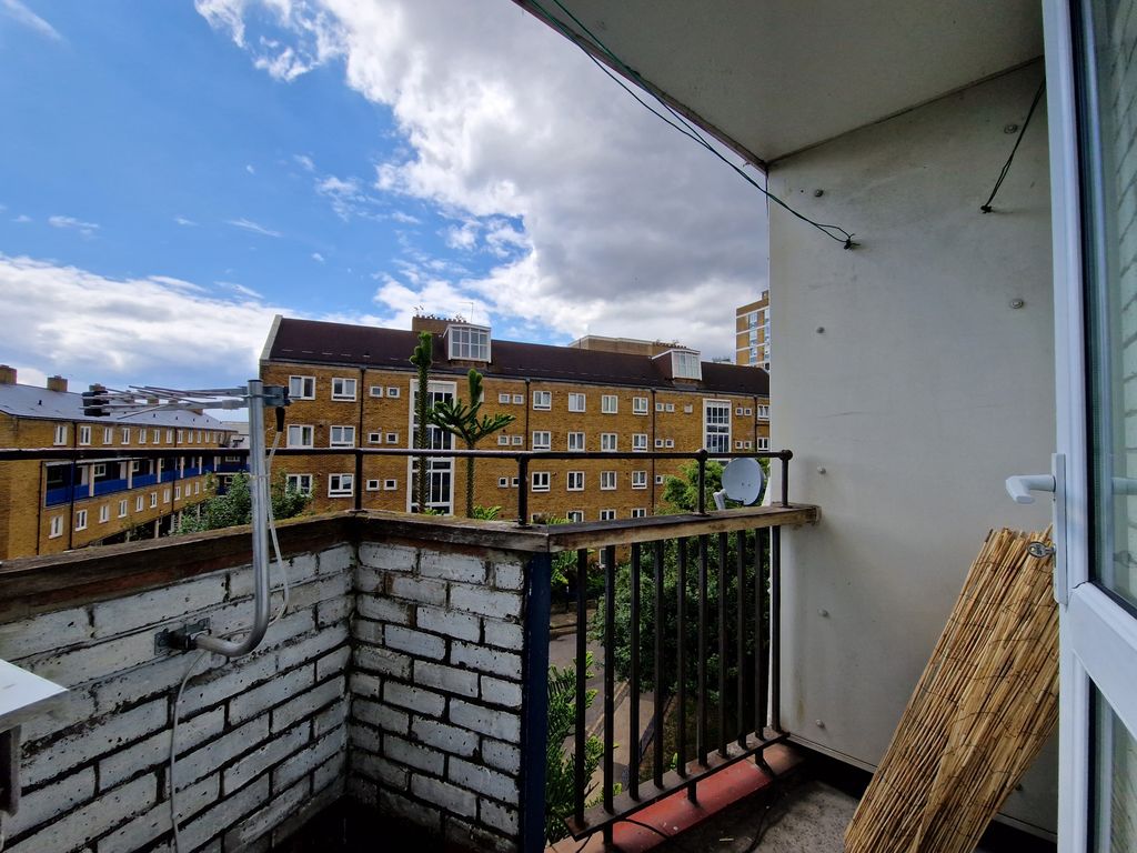 Property photo 3 of 10