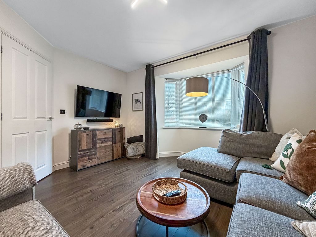 Property photo 2 of 29