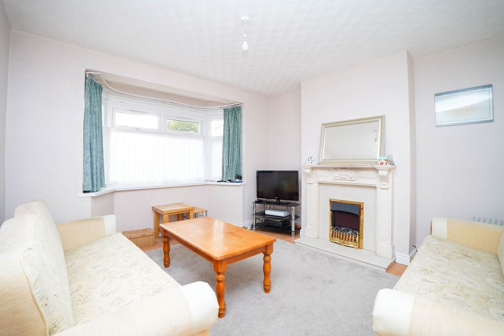 Property photo 3 of 23