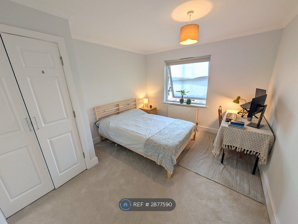 Property photo 1 of 4