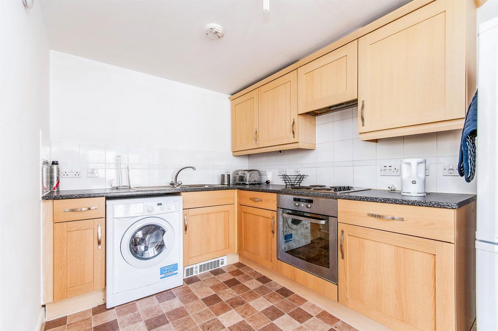 Property photo 3 of 11