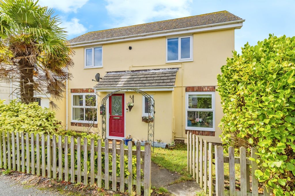 Property photo 1 of 28